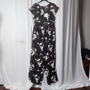 Ingrid & Isabel Short Sleeve Black Floral Adjustable Waist Jumpsuit Small NWT